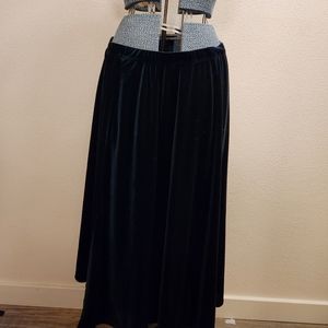 Velvet emerald green long skirt